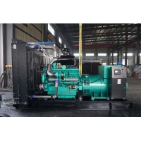 南通股份704KW柴油發(fā)電機組