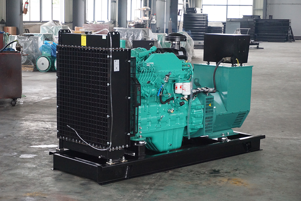 6CTA8.3-G1東風(fēng)康明斯動(dòng)力配套150KW柴油發(fā)電機(jī)組報(bào)價(jià)