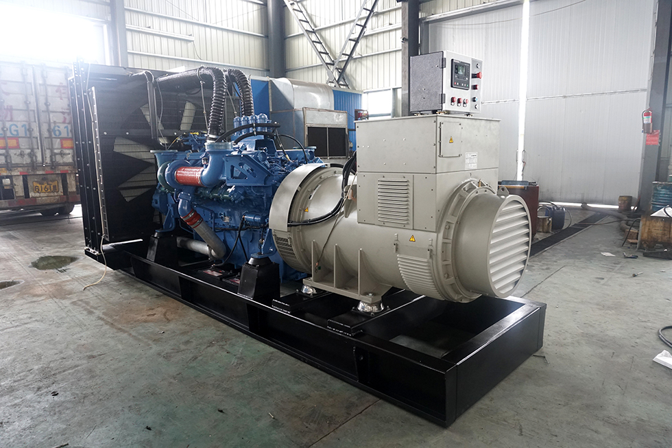 6R1600G10F進口奔馳200KW柴油發(fā)電機組報價